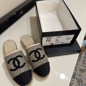 CHANEL Black and Cream Espadrilles